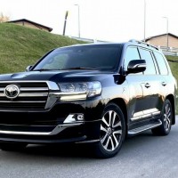 Toyota Land Cruiser 200